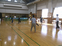 p09